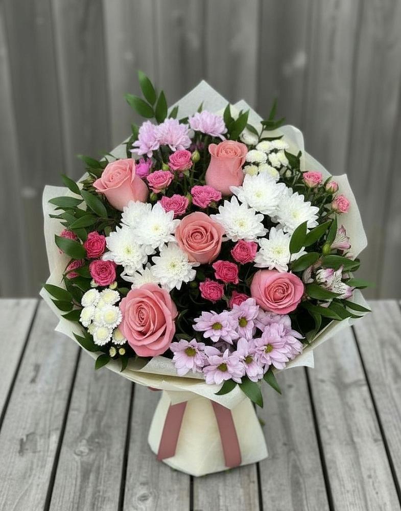 Букет цветов из: Альстромерии, Гвоздики, Розы и Хризантемы в Победе