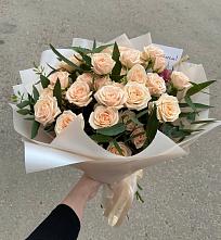 Букет Кремовые розы Латте в Победе
