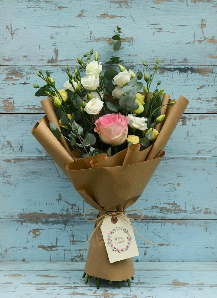 Букет цветов из: Розы и Лизиантусы в Победе