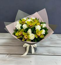 Букет цветов из:  Орхидеи и Розы в Победе