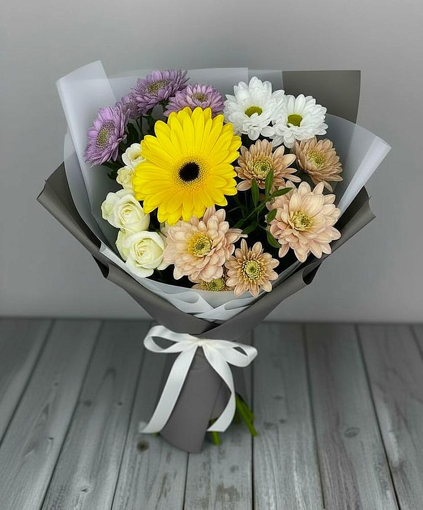 Букет цветов из: Розы, Герберы и Хризантемы в Победе
