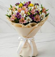 Букет цветов из:  Альстромерии #REPLACE_PRED# Победе