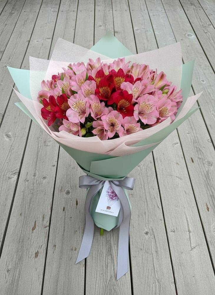 Букет цветов из: Альстромерии в Победе