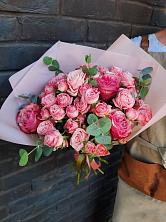 Букет цветов из:  Розы в Победе