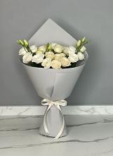 Букет цветов из:  Розы и Лизиантусы в Победе